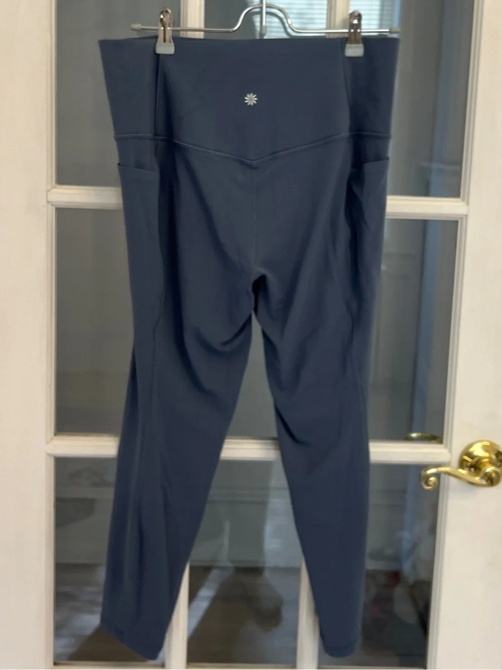 ATHLETA Women’s Slate Blue Salutation Stash 7/8 Tight Leggings Size L